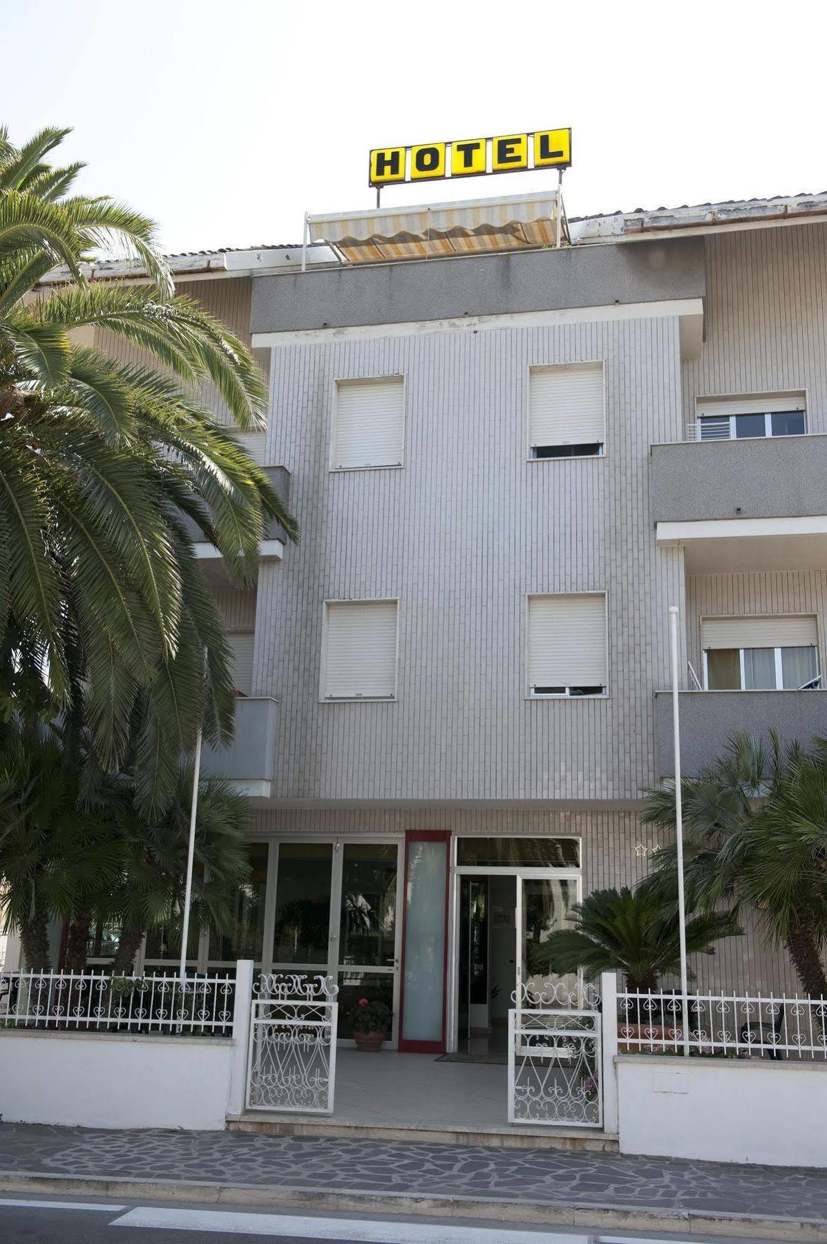 Hotel Caravel Vasto Eksteriør bilde